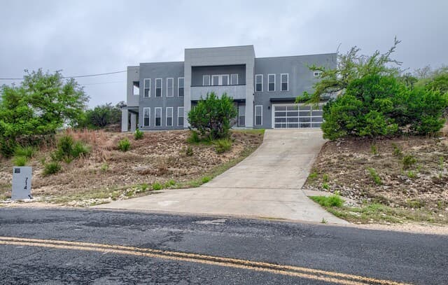 4-bedroom rental at 714 Misty Water Ln in San Antonio, TX — photo 1