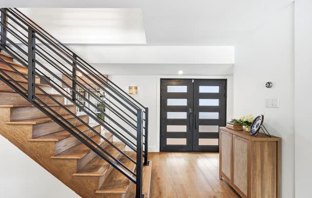 5-bedroom rental at 2203 Briarwood Dr in San Antonio, TX — photo 3