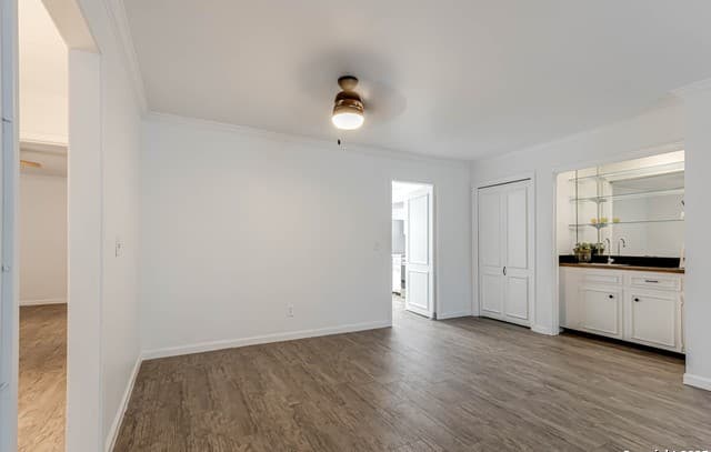 2-bedroom rental at 7926 Broadway Unit 101 in San Antonio, TX — photo 3