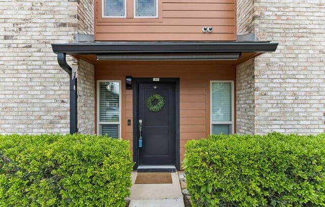2-bedroom rental at 2718 Old Field Dr Unit 502 in San Antonio, TX — photo 3