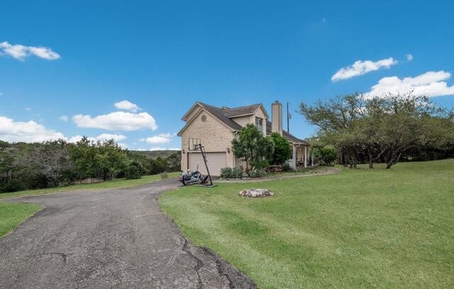 4-bedroom rental at 7003 Portsmouth in Spring Branch, TX — photo 3