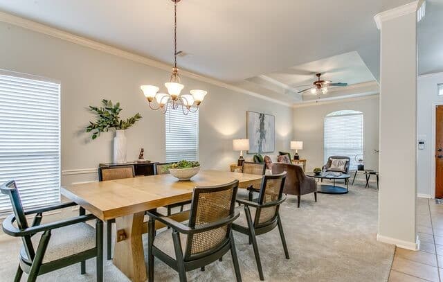 5-bedroom rental at 16014 Juan Tabo Way in Helotes, TX — photo 5