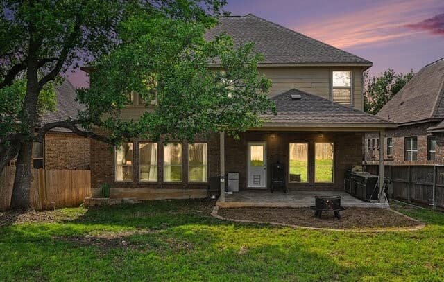 5-bedroom rental at 27206 Smokey Chase in Boerne, TX — photo 4