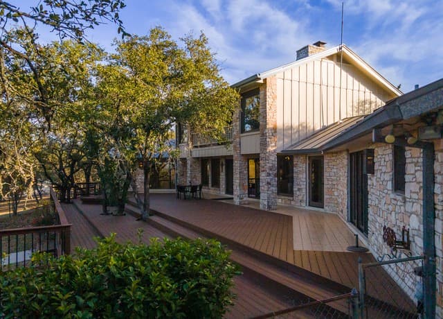 3-bedroom rental at 318 Remington_Dr in Bergheim, TX — photo 1