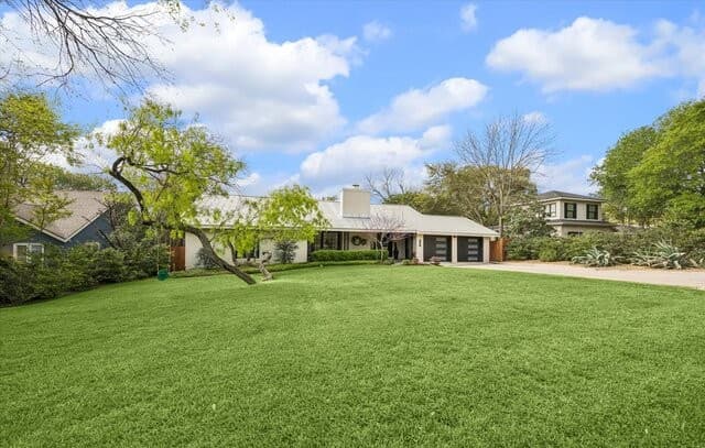 3-bedroom rental at 1016 Wiltshire Ave in San Antonio, TX — photo 5