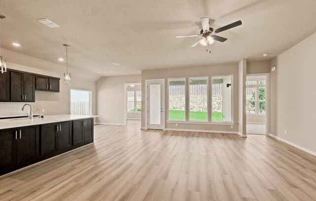 4-bedroom rental at 9929 Aurora Hill in Boerne, TX — photo 5