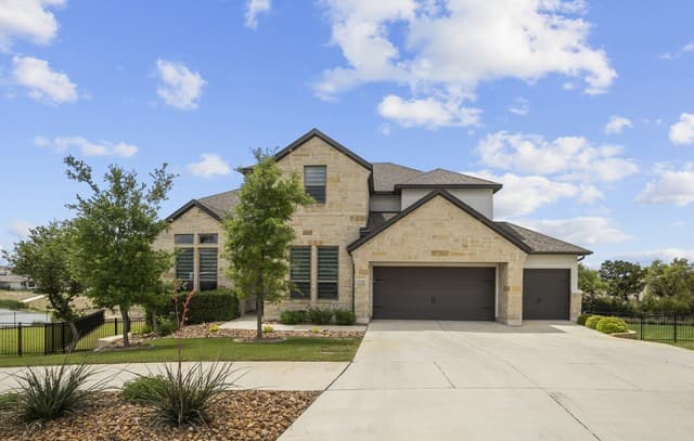 5-bedroom rental at 226 Vizcaya in Boerne, TX — photo 1