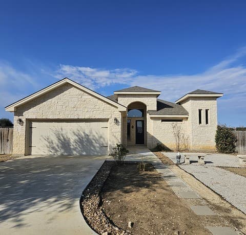 Home for sale at 137 W Medium Meadow in Lytle, TX — photo 2