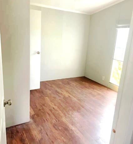 3-bedroom rental at 315 Forest Creek Rd in Devine, TX — photo 5