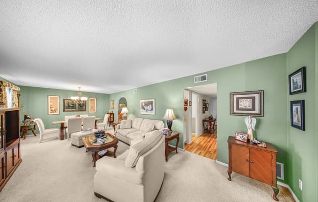 2-bedroom rental at 8915 Datapoint Dr. Unit 49G in San Antonio, TX — photo 5