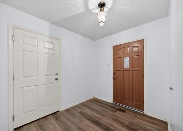 3-bedroom rental at 119 High Meadow Dr in Pleasanton, TX — photo 3