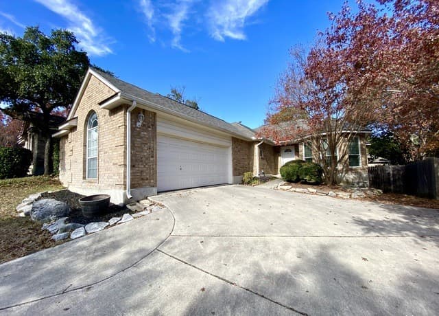 3-bedroom rental at 6635 Shady Bend Dr in San Antonio, TX — photo 1