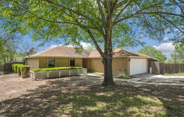 4-bedroom rental at 5017 Cherry Tree in Schertz, TX — photo 1