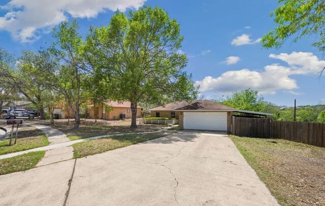 4-bedroom rental at 5017 Cherry Tree in Schertz, TX — photo 2