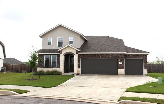 4-bedroom rental at 5126 Garden Field in Schertz, TX — photo 1