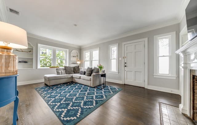 2-bedroom rental at 206 Claremont in San Antonio, TX — photo 5