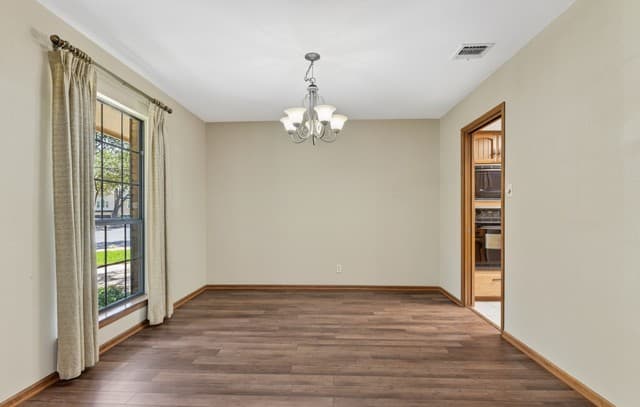 3-bedroom rental at 811 Lone Wolf in San Antonio, TX — photo 3