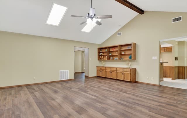 3-bedroom rental at 811 Lone Wolf in San Antonio, TX — photo 5