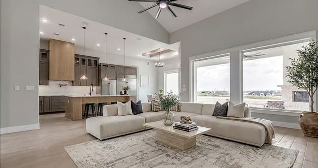 5-bedroom rental at 136 Sunset in La Vernia, TX — photo 4