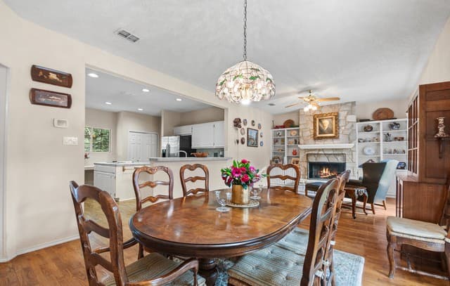 4-bedroom rental at 8519 Alydar Cir in Boerne, TX — photo 4