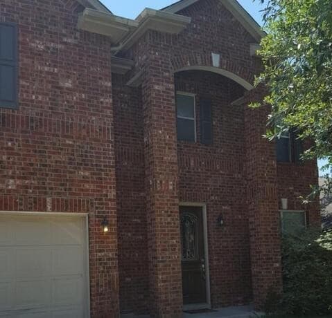 5-bedroom rental at 24518 Drew Gap in San Antonio, TX — photo 1