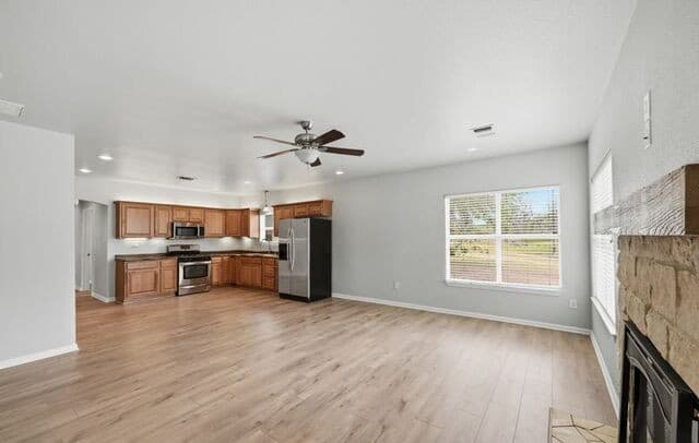 3-bedroom rental at 604 Schneider in Poth, TX — photo 4