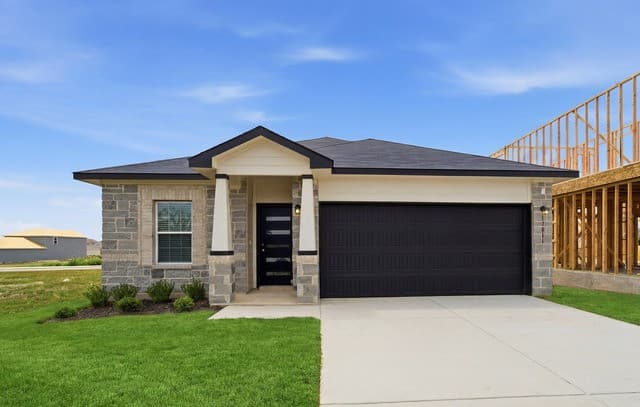 4-bedroom rental at 13011 Audrey Hbr in Von Ormy, TX — photo 1