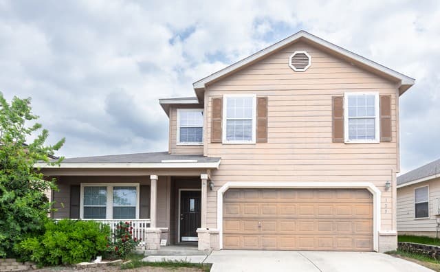 4-bedroom rental at 125 Creek Run in Cibolo, TX — photo 1