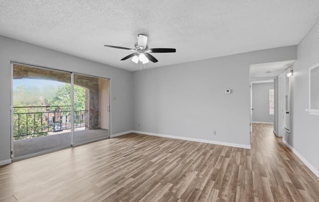 2-bedroom rental at 1819 Babcock Unit 411 in San Antonio, TX — photo 1