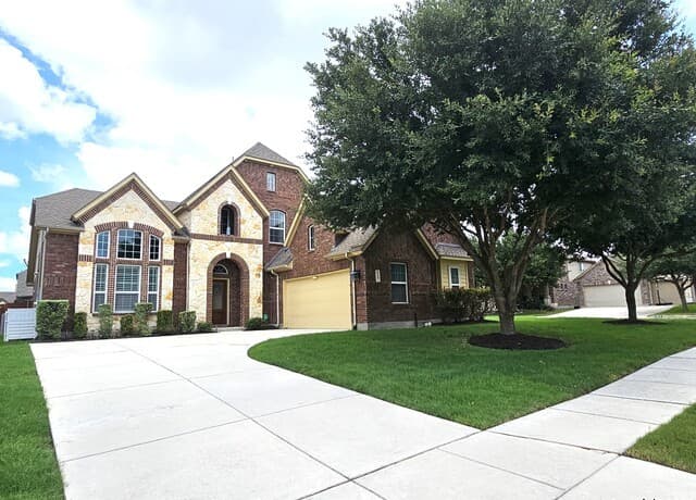 4-bedroom rental at 649 Cavan in Cibolo, TX — photo 1
