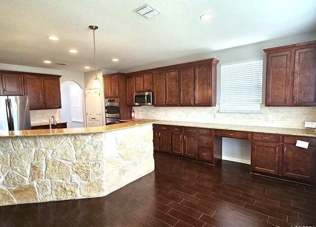4-bedroom rental at 649 Cavan in Cibolo, TX — photo 2