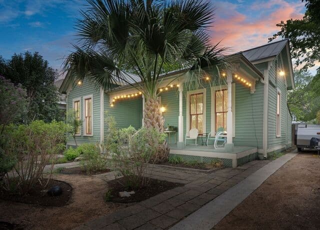 Home for sale at 213 Sadie Street in San Antonio, TX — photo 2