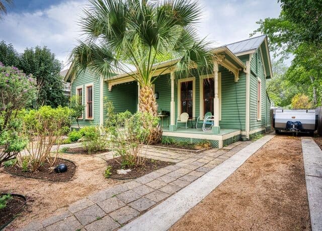 Home for sale at 213 Sadie Street in San Antonio, TX — photo 5