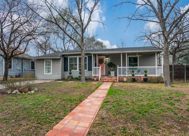 3-bedroom rental at 311 Brees in San Antonio, TX — photo 1