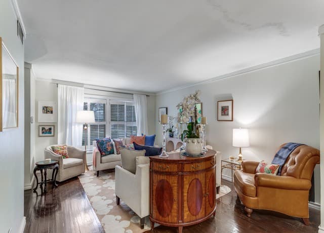 3-bedroom rental at 311 Brees in San Antonio, TX — photo 4