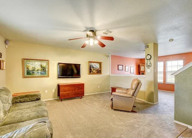 4-bedroom rental at 9818 Copper Rose in Converse, TX — photo 5