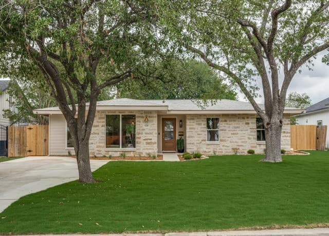 4-bedroom rental at 535 Brightwood Pl in San Antonio, TX — photo 2