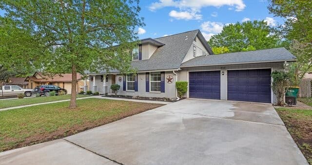Home for sale at 8338 Delphian Dr in Universal City, TX — photo 2