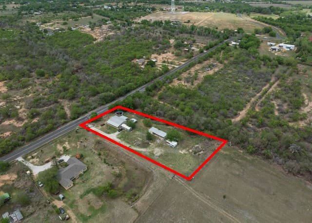 Home for sale at 14090 Ted Williams Rd in Atascosa, TX — photo 5
