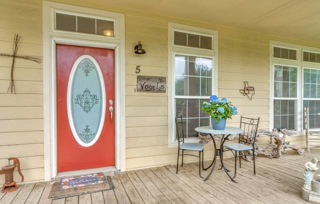 3-bedroom rental at 5 Fm 473 in Comfort, TX — photo 3