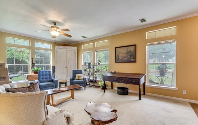 3-bedroom rental at 5 Fm 473 in Comfort, TX — photo 5