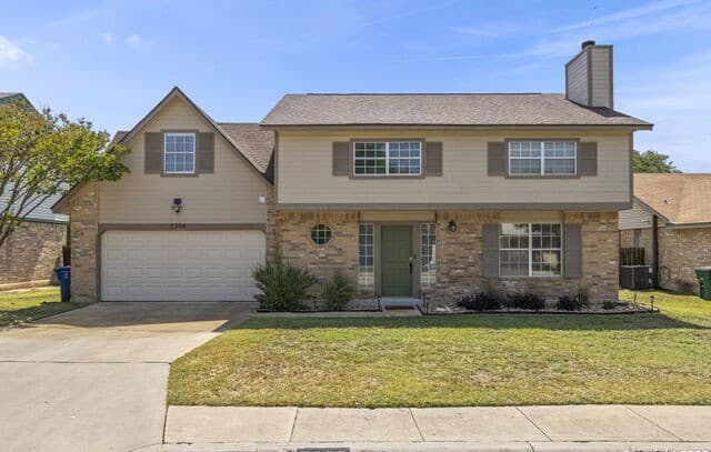 3-bedroom rental at 7306 Park West Dr in San Antonio, TX — photo 1