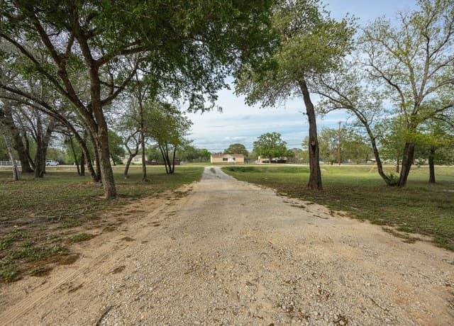 Home for sale at 135 Savannah Ridge in Von Ormy, TX — photo 4