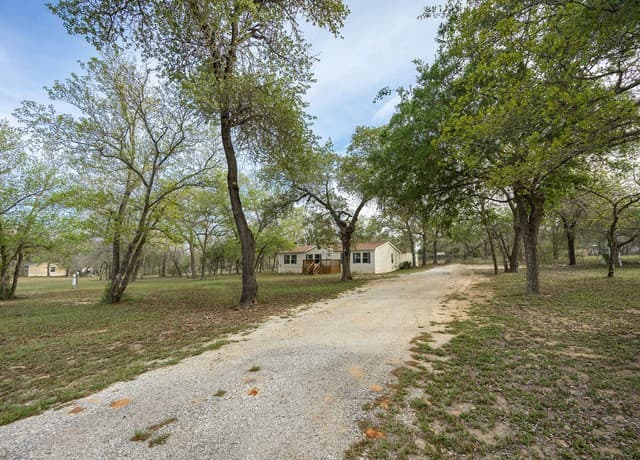 Home for sale at 135 Savannah Ridge in Von Ormy, TX — photo 5