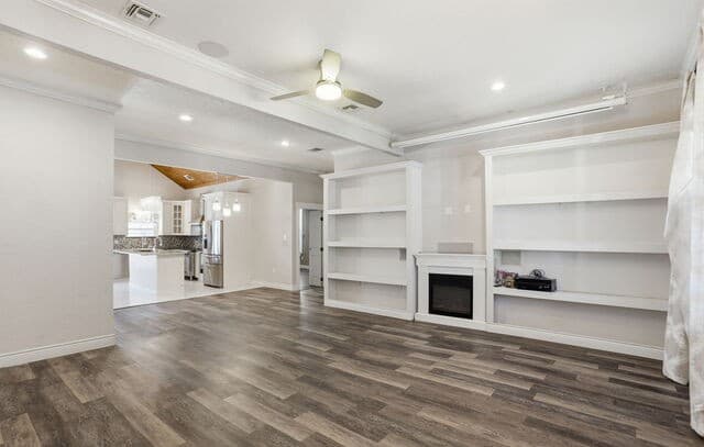 Home for sale at 202 Helena in San Antonio, TX — photo 4