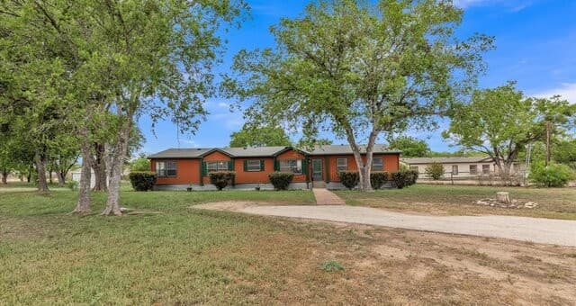 4-bedroom rental at 3457 S Foster Rd in San Antonio, TX — photo 1