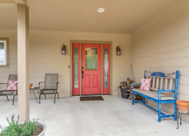 3-bedroom rental at 101 Mountain Top Dr in Boerne, TX — photo 5