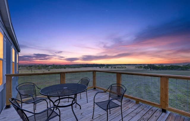 3-bedroom rental at 435 Fm 539 in Floresville, TX — photo 4