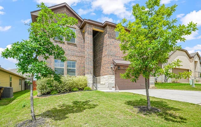 5-bedroom rental at 26067 Scenic Crest Blvd in Boerne, TX — photo 4