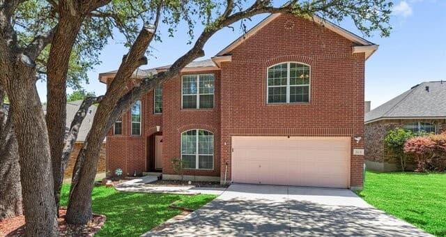 4-bedroom rental at 8818 Ash Meadow Dr in Universal City, TX — photo 2
